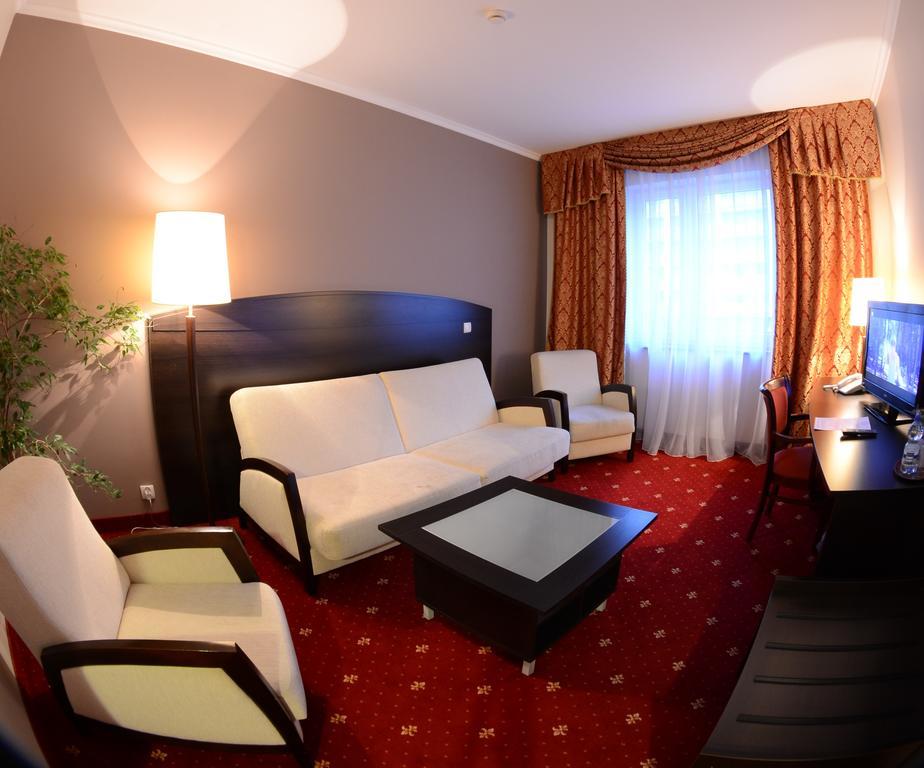 Hotel San Remo Zgierz Szoba fotó